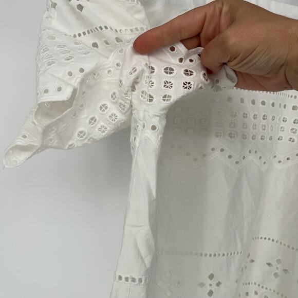 Nicole Miller Artelier White Eyelet Zigzag Edged Button Up Blouse Women's Small - Picture 4 of 9